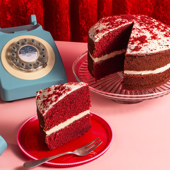 72913 Sponge Frozen Red Velvet Cake