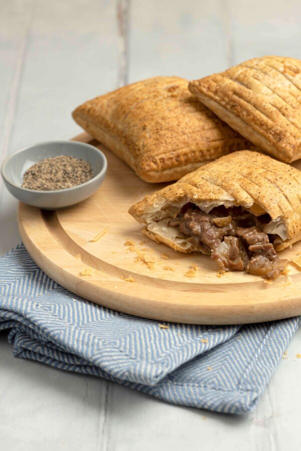 Best Bakes To Go Peppered Steak Slice