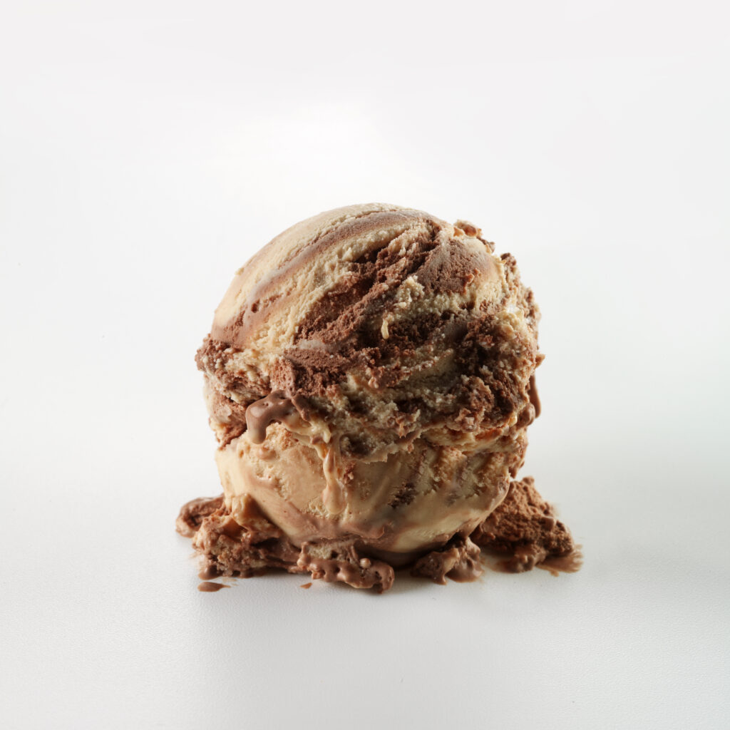 19041 4.5lt Joe Delucci's Chocolate and Hazelnut Gelato