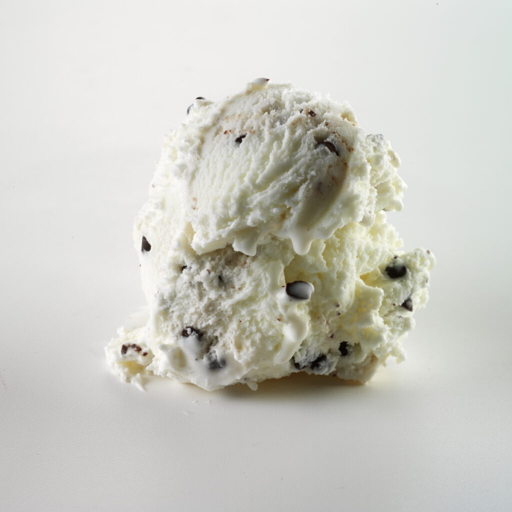 21581 4.5lt Joe Delucci's Chocolate Chip Stracciatella Gelato