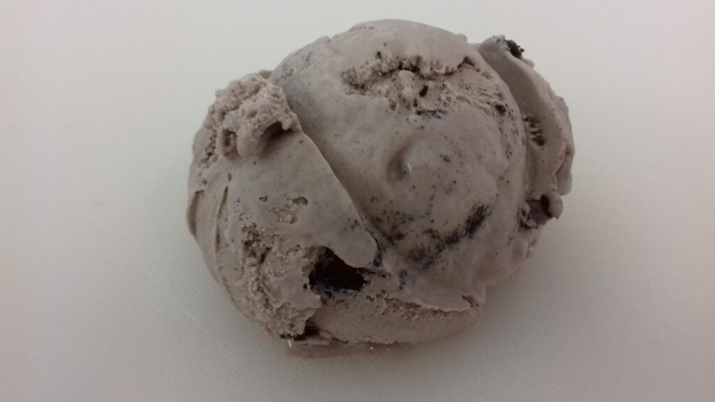 75482 4.5lt Joe Delucci's Cookies and Cream Gelato